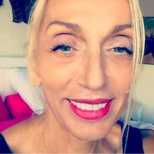 Meet your Posher, Snezana